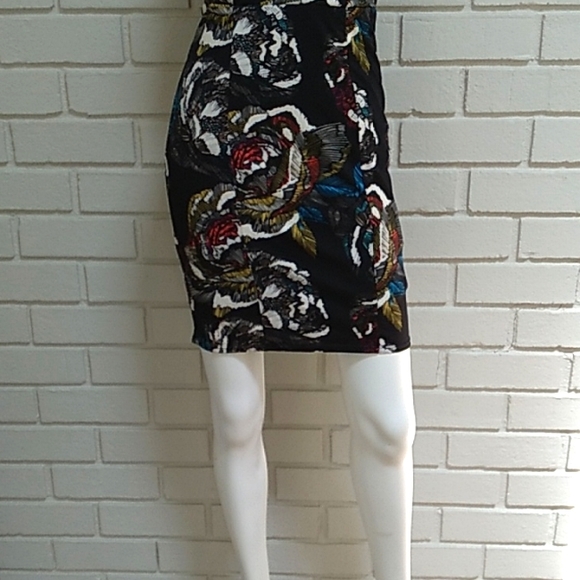 Bailey Blue Deep V Strapless Multicolor Floral Bodycon Mini Dress. Size Small - Picture 3 of 11